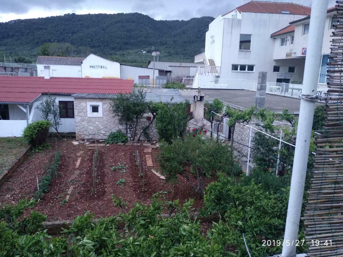 Kontin1 Apartamento Stari Grad  Exterior foto